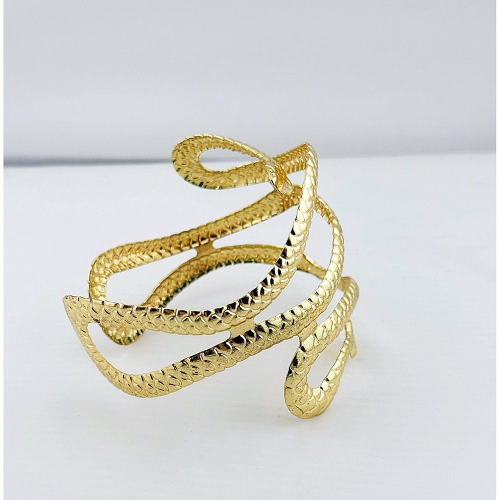 Snake Gold Tone Bangle Cuff Bracelet In Size 8 1/4. - Picture 4 of 5